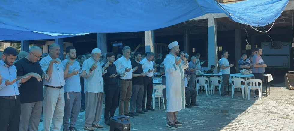 Derebucak’ta eller yağmur için semaya kaldırıldı